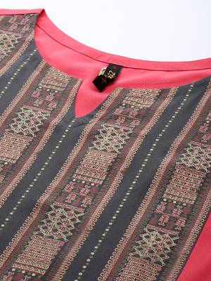 Red printed crepe kurta sets 4