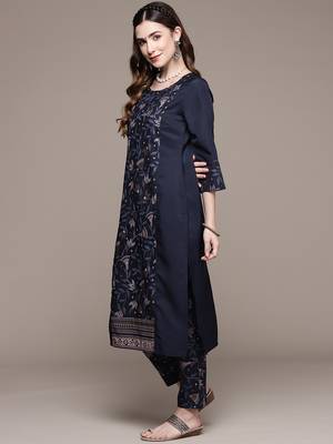 Navy-blue printed crepe kurta sets 2