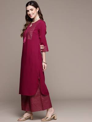 Pink printed crepe kurta sets 2