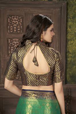 Green woven banarasi silk saree with blouse 5