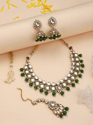 Green cubic zirconia jewellery 1