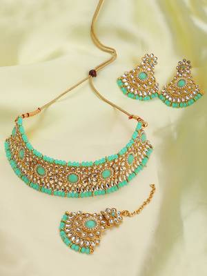 Light green cubic zirconia jewellery 1