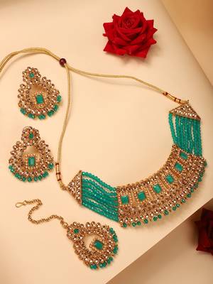 Green cubic zirconia jewellery 1