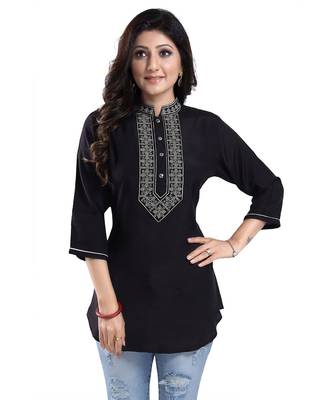 Black Short Tunics With Neckline Embroidery 4