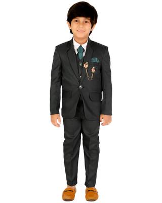 DKGF Boys 5-Piece Suit 1