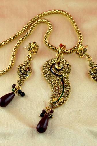 Moti Cz Pearl Stone Polki Kundun  Necklace With Earing