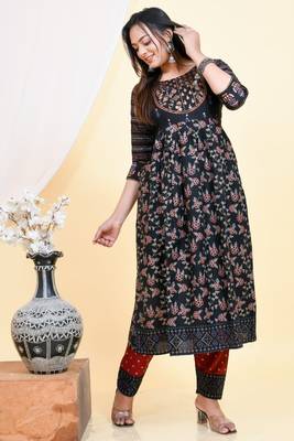  Women's Heavy Rayon Hand Work Anarkali Kurti  With Pant  3