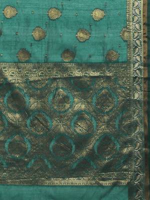 Green woven silk blend saree with blouse 5
