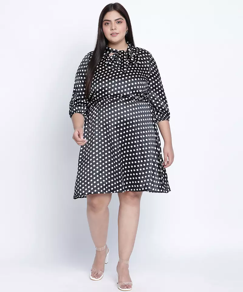 Joyeous polka dot plus szie tie knot dress