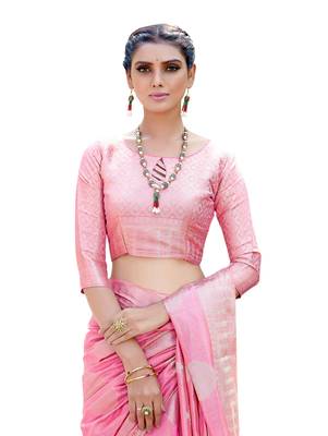 Pink woven silk blend saree with blouse 5