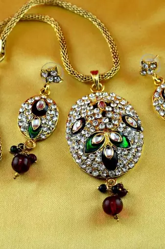 Moti Cz Pearl Stone Polki Kundun  Necklace With Earing