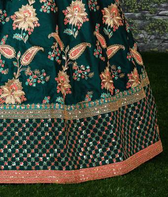Dazzling Dark Green Dori Sequins And Thread Embroidered Taffeta Silk Designer Lehenga For Wedding 9