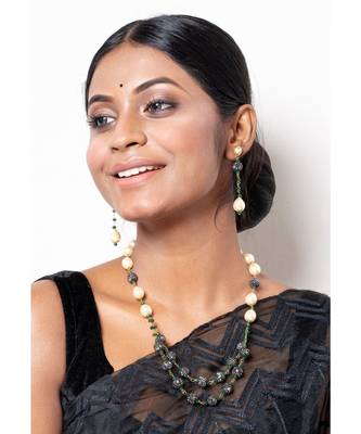 Black Crystal With Uncut  Pearl String Necklace Set 1