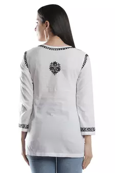Hand Embroidered White Cotton Lucknowi Chikankari Kurti