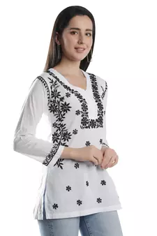 Hand Embroidered White Cotton Lucknowi Chikankari Kurti