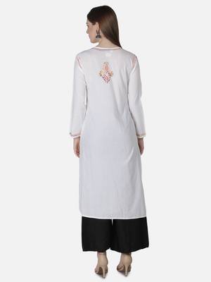 Hand Embroidered White Cotton Lucknowi Chikankari Kurti 2