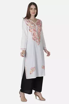 Hand Embroidered White Cotton Lucknowi Chikankari Kurti
