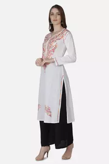Hand Embroidered White Cotton Lucknowi Chikankari Kurti