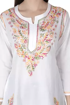 Hand Embroidered White Cotton Lucknowi Chikankari Kurti