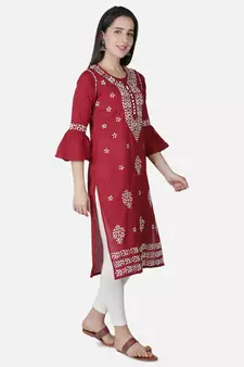 Hand Embroidered Maroon Cotton Lucknowi Chikankari Kurti