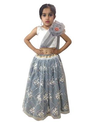 Aglare embroidered Beautiful lehenda choli with atteched dupatta. white 1