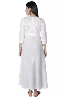 Seva Chikan Hand Embroidered White Cotton Lucknowi Chikankari Kurti