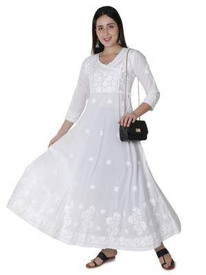 Seva Chikan Hand Embroidered White Cotton Lucknowi Chikankari Kurti 4