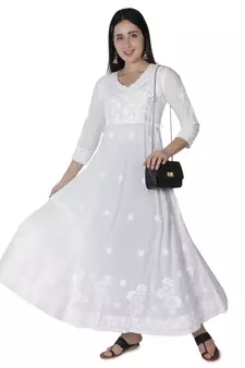Seva Chikan Hand Embroidered White Cotton Lucknowi Chikankari Kurti