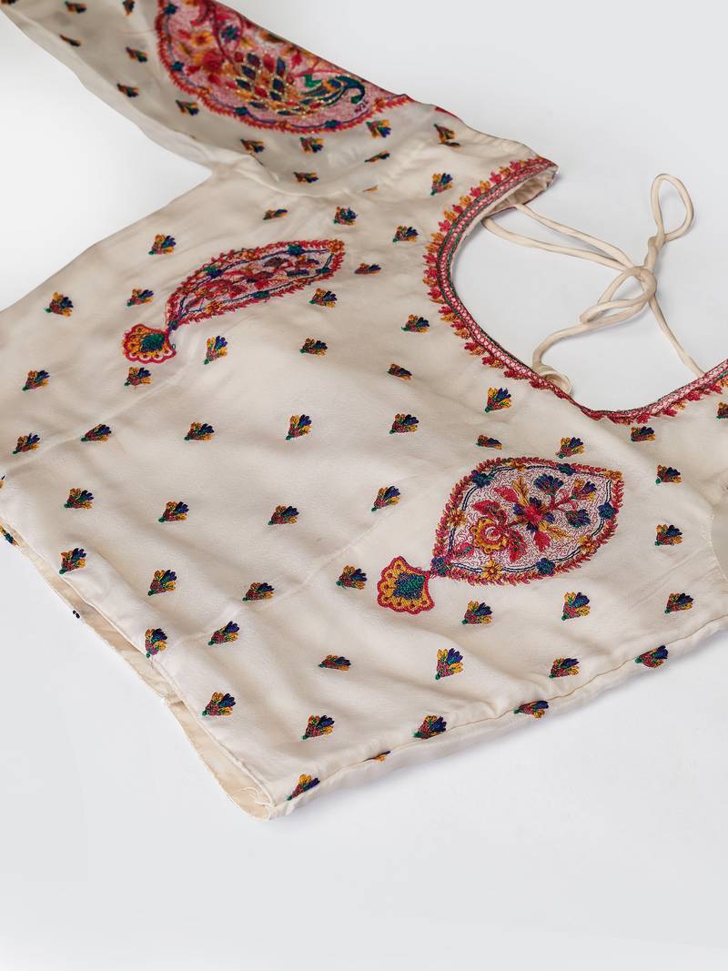 good-looking Off-white Thread, Zari, and Sequins Embroidered georgette semi stitched lehenga