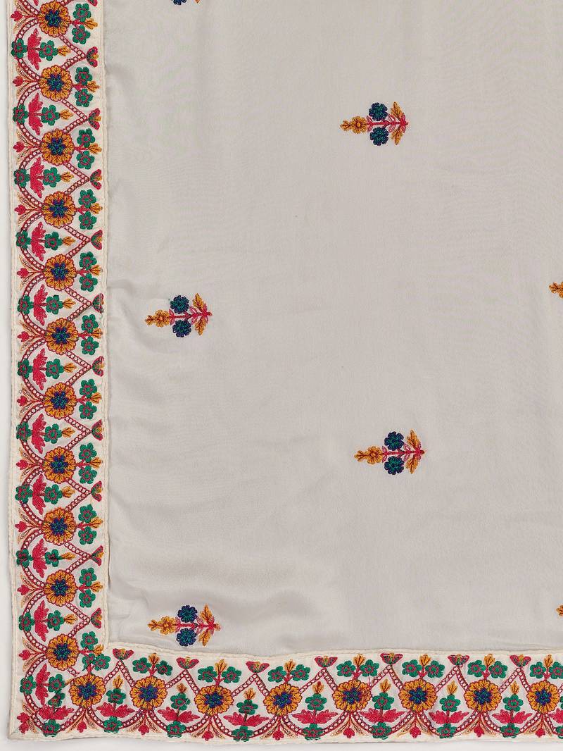 good-looking Off-white Thread, Zari, and Sequins Embroidered georgette semi stitched lehenga