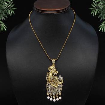 White necklaces 1