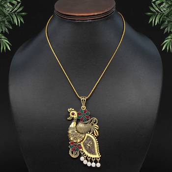 Maroon necklaces 1