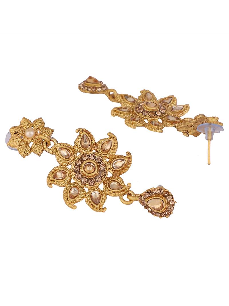 Traditional Hasli Style Gold Plated Choker Cutwork and Floral Design with Earring Maangtika
