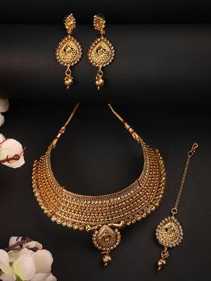 Traditional Hasli Style Gold Plated Choker Cutwork and Floral Design with Earring Maangtika 1
