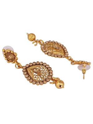 Traditional Hasli Style Gold Plated Choker Cutwork and Floral Design with Earring Maangtika 4