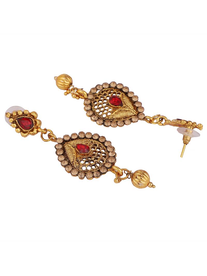 Traditional Hasli Style Gold Plated Choker Cutwork and Floral Design with Earring Maangtika