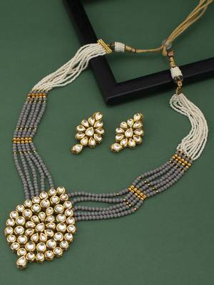 Gold pearl necklace sets 1
