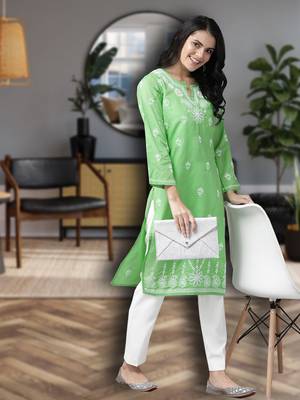Women Hand Embroidered Green Cotton Lucknow Chikankari Trending Kurta 1