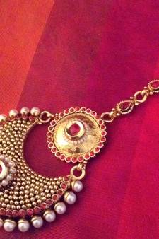 Pink Cubic Zirconia maang-tikka
