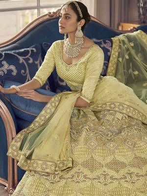 Light-yellow embroidered crepe semi stitched lehenga 2