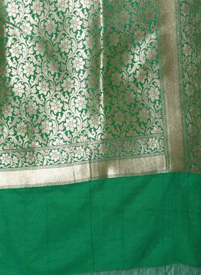 Green woven satin saree with blouse 5