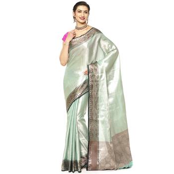 Green woven Faux kanchipuram silk saree with blouse 1