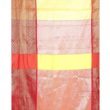 Beige woven kanchipuram silk saree with blouse 3