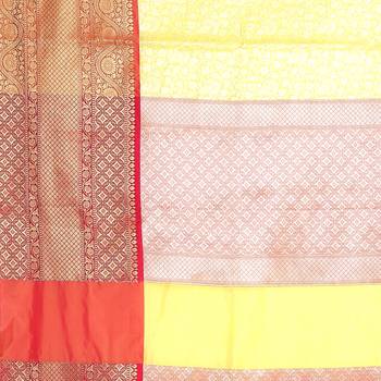 Beige woven kanchipuram silk saree with blouse 4