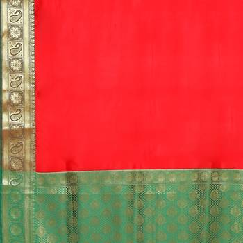 Red woven kanchipuram silk blend saree with blouse 4