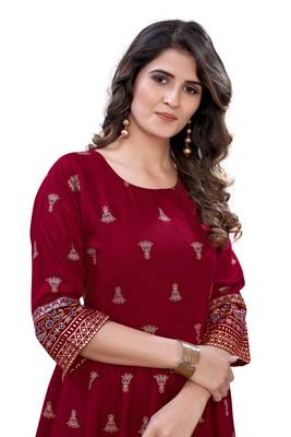 Red Rayon Casual Wear Gold Print Kurta 3