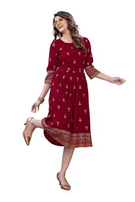 Red Rayon Casual Wear Gold Print Kurta 4