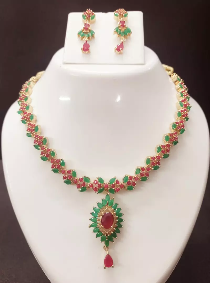 Multicolor necklaces