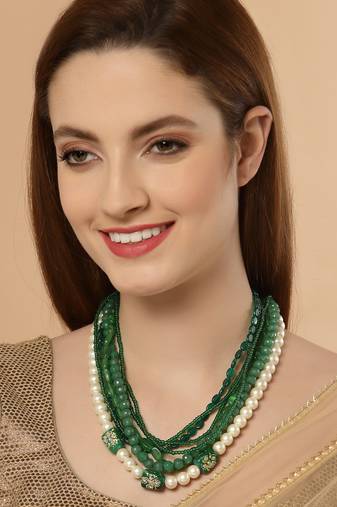 Green pearl necklaces