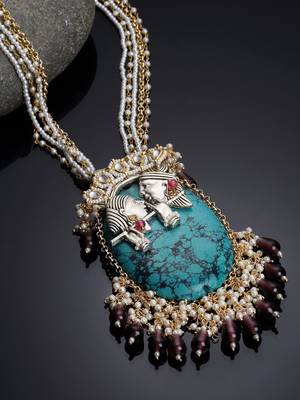 Blue pearl necklaces 2